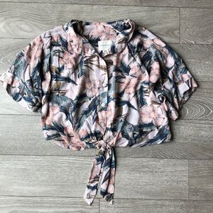 AE Hawaiian Print top